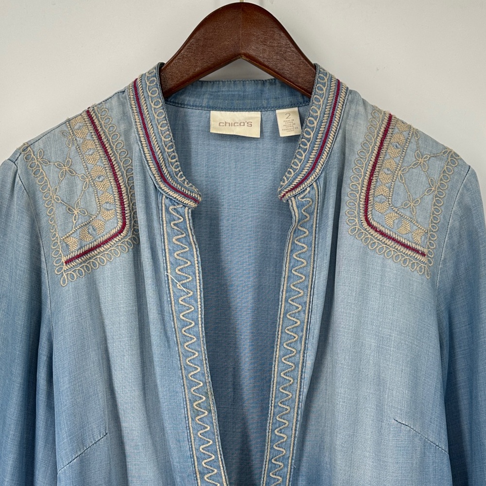 Chico's Embellished 100% Lyocell Boho Chambray Shirt Top Jacket - Picture 3 of 9